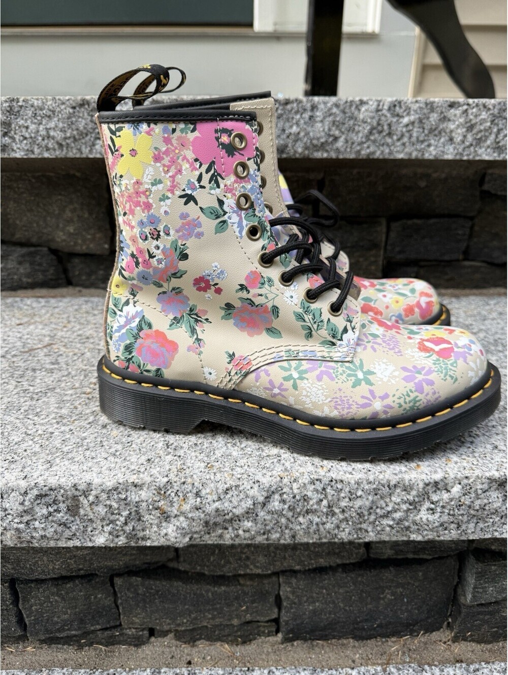 Dr Martens Pascal Floral Combat Boots Womens Size 6 Leather Lace Up Pink 1460